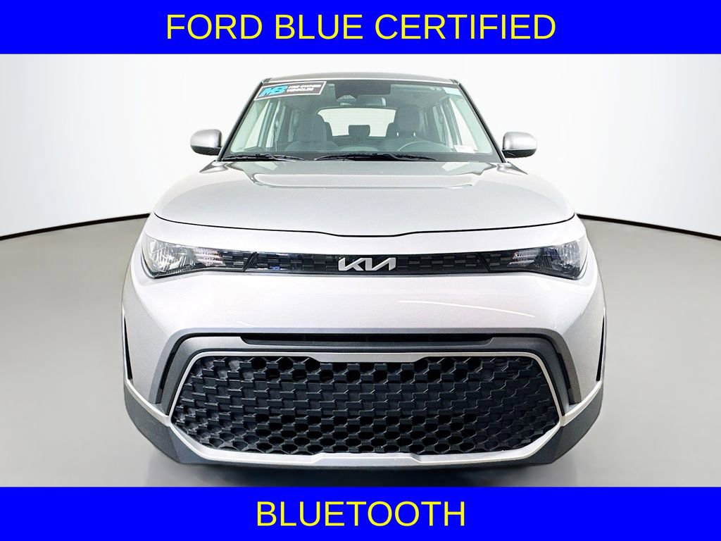 Used 2025 Kia Soul LX w/ LX Technology Package image 2