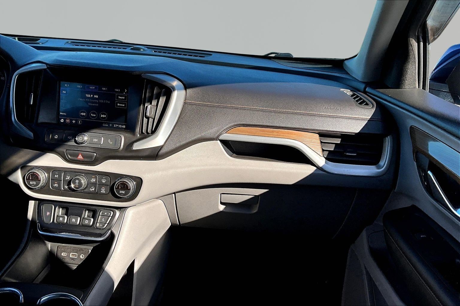 Used 2021 GMC Terrain SLE w/ Driver Convenience Package image 28