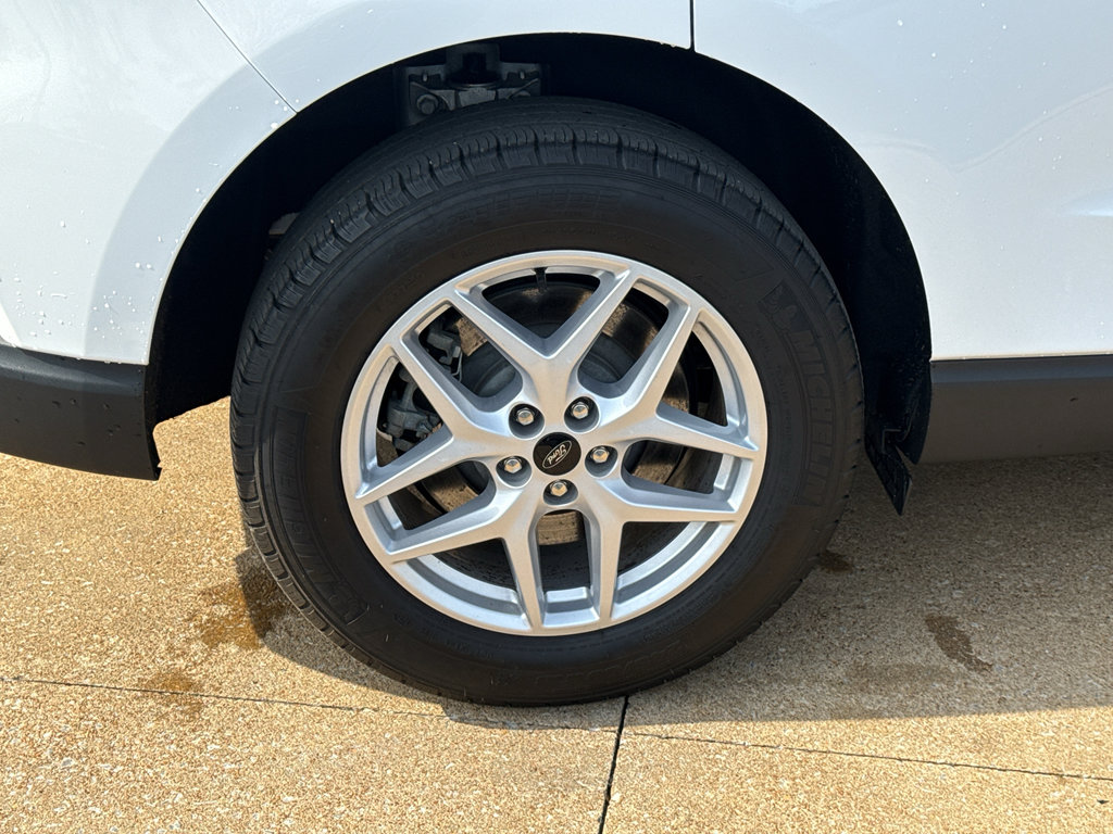 Used 2024 Ford Edge SE AWD/4WD image 6