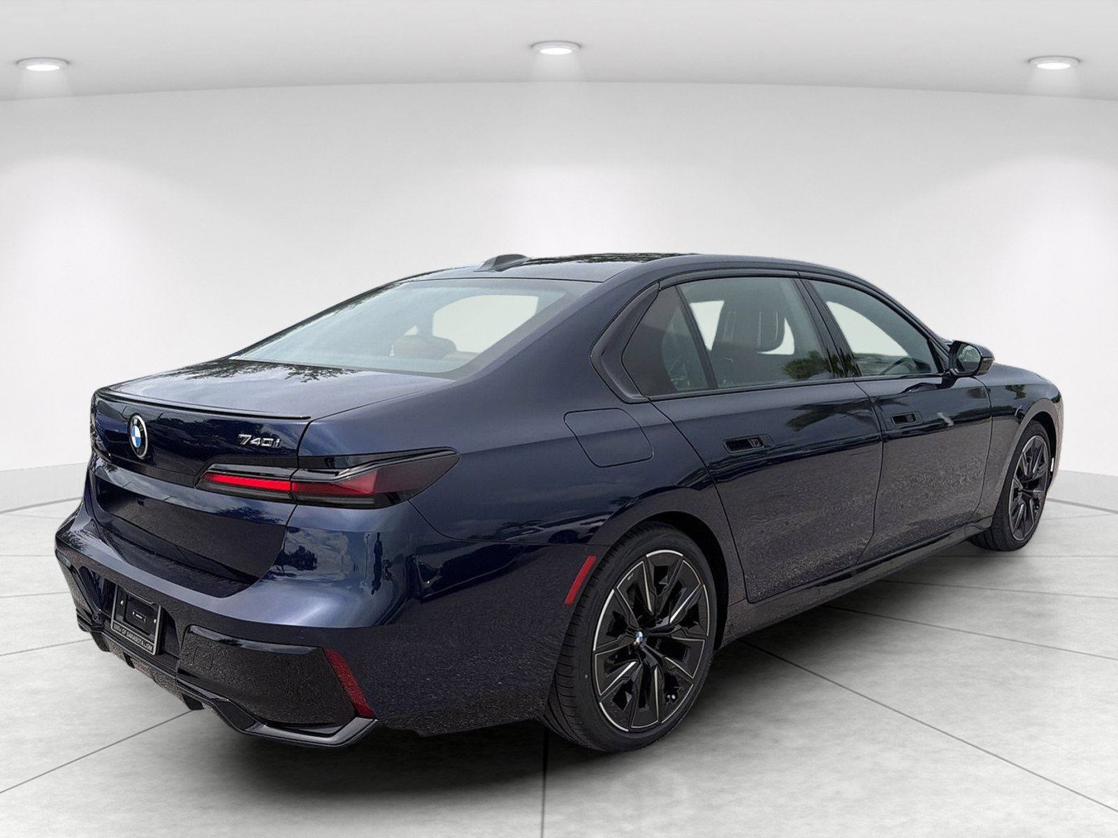 New 2026 BMW 740i xDrive w/ Executive Package AWD/4WD image 4