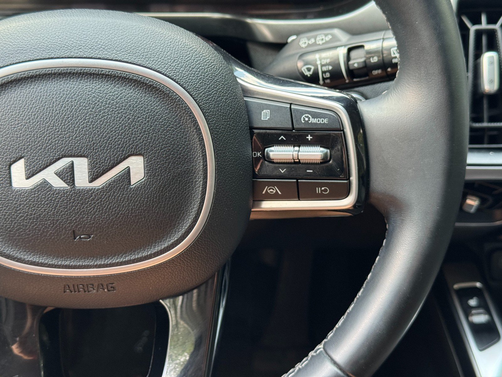 Used 2022 Kia Sorento S FWD image 20