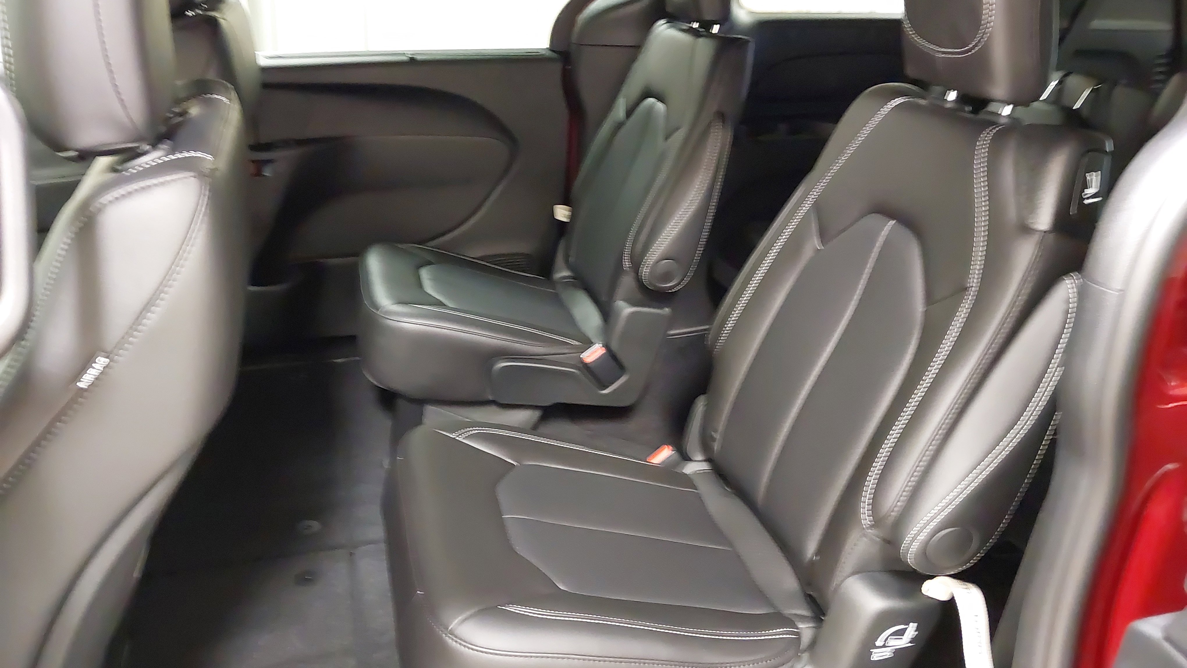 New 2026 Chrysler Pacifica Select FWD image 38