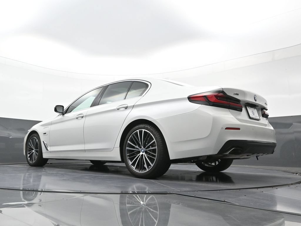 Used 2023 BMW 530e xDrive w/ Premium Package AWD/4WD image 26
