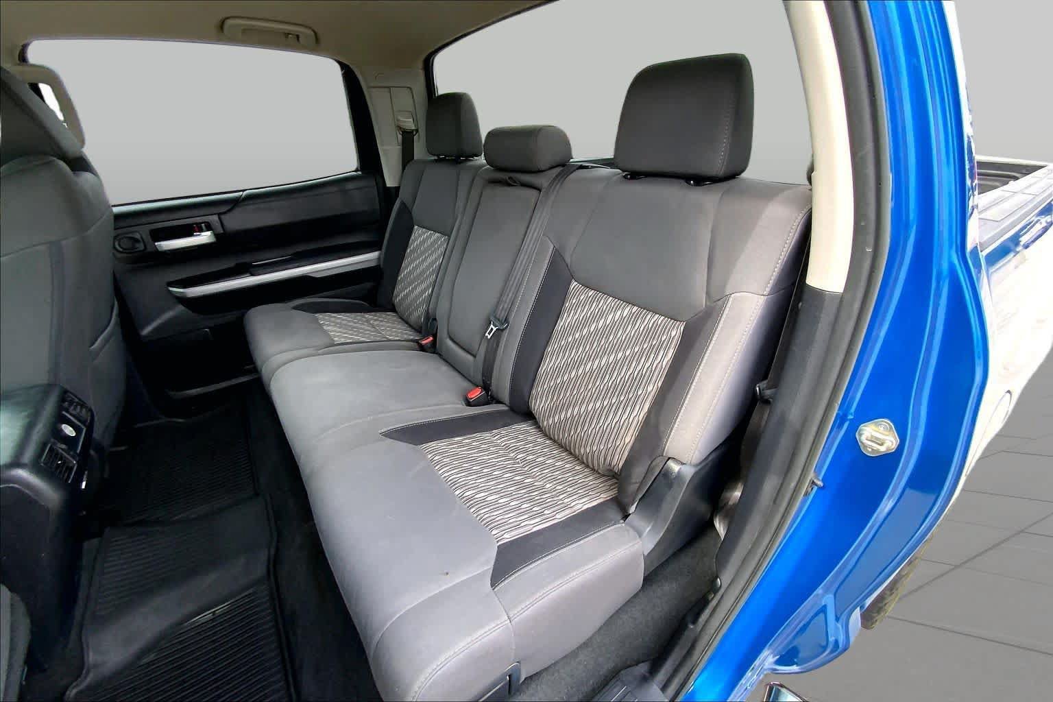 Used 2018 Toyota Tundra SR5 w/ SR5 Upgrade Package RWD image 20