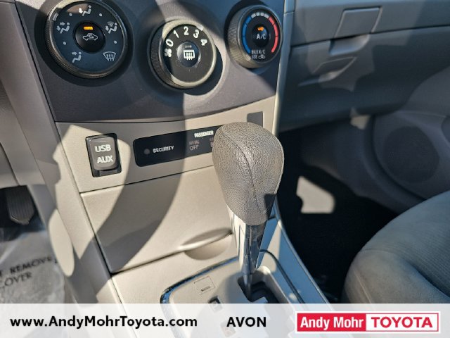 Used 2013 Toyota Corolla LE FWD image 15