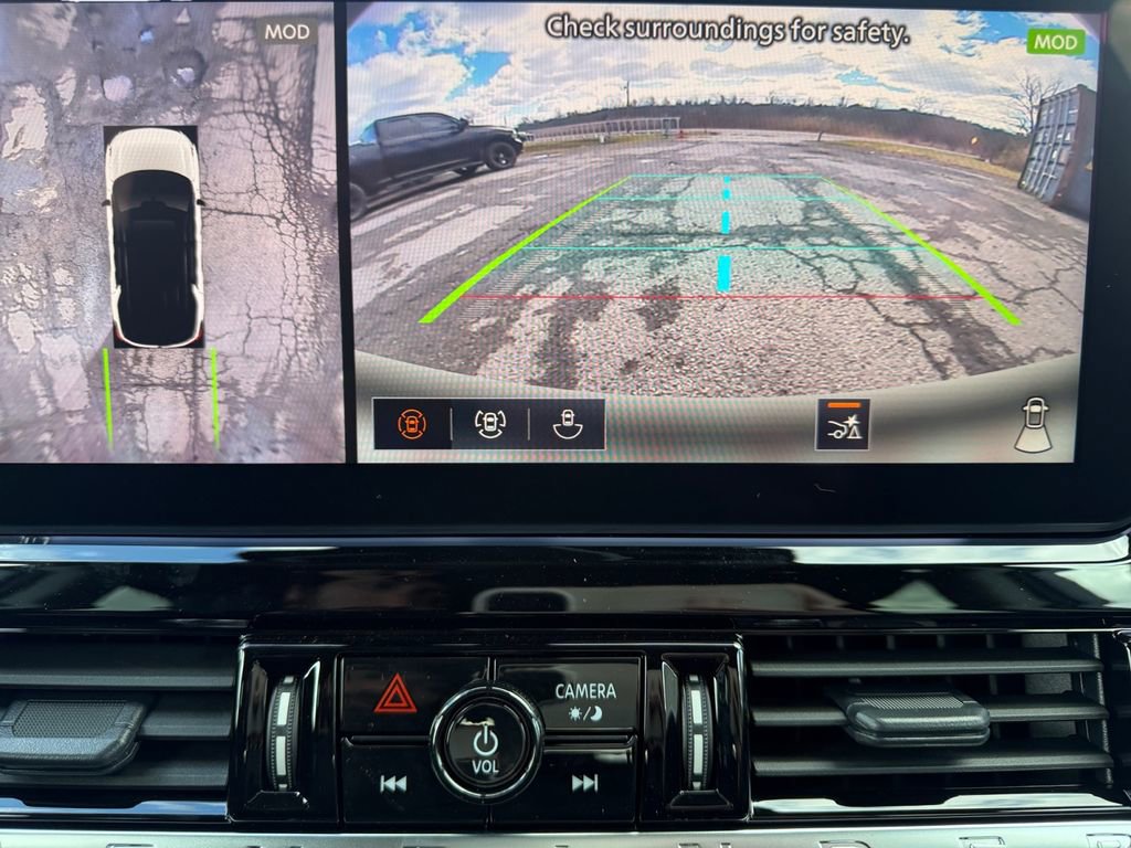 New 2026 Nissan Pathfinder SL image 13