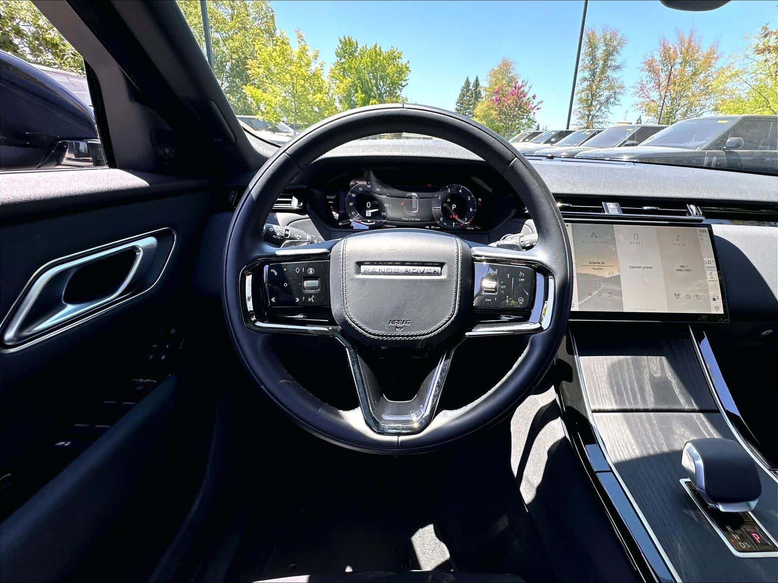 Used 2026 Land Rover Range Rover Velar S AWD/4WD image 10
