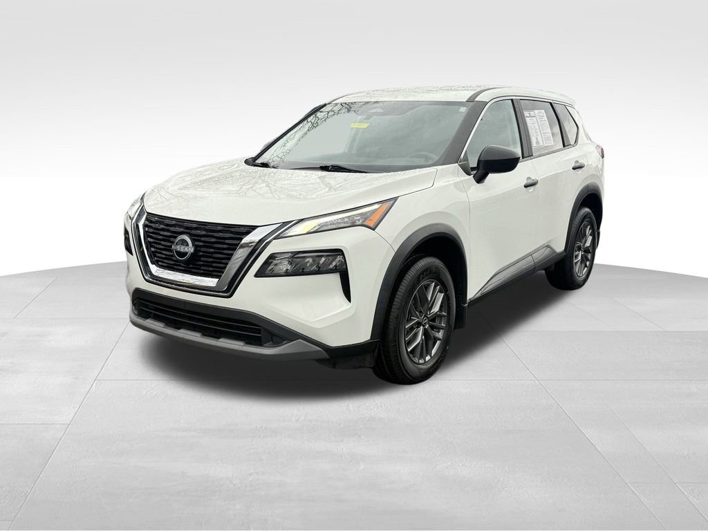 Used 2023 Nissan Rogue S image 3