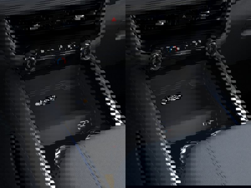 New 2026 Chevrolet Suburban LT image 23