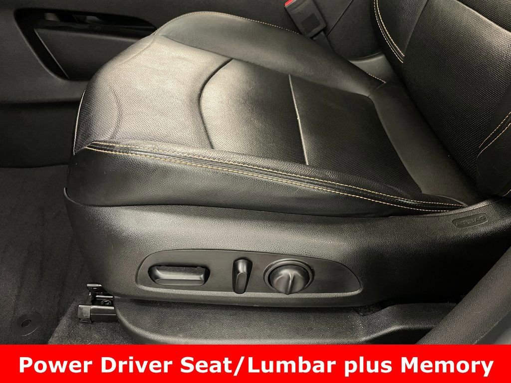 Certified 2021 GMC Terrain SLT w/ Infotainment Package II image 11