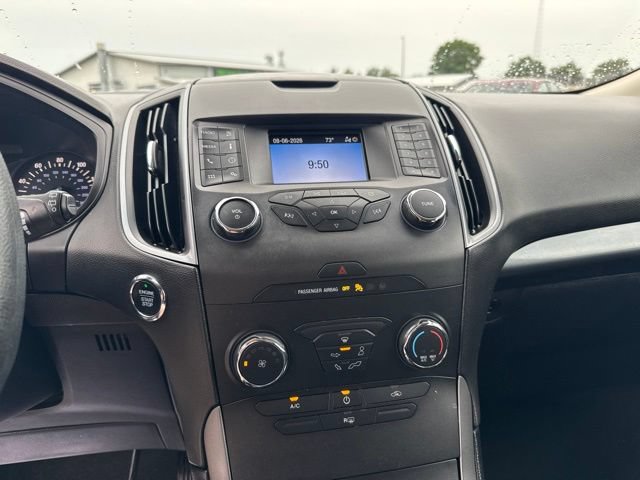 Used 2019 Ford Edge SE FWD image 18