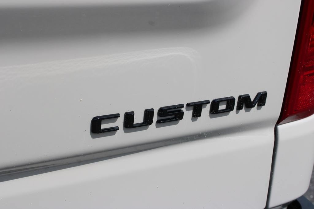 New 2026 Chevrolet Silverado 1500 Custom Trail Boss w/ LPO, Dark Essentials Package AWD/4WD image 18