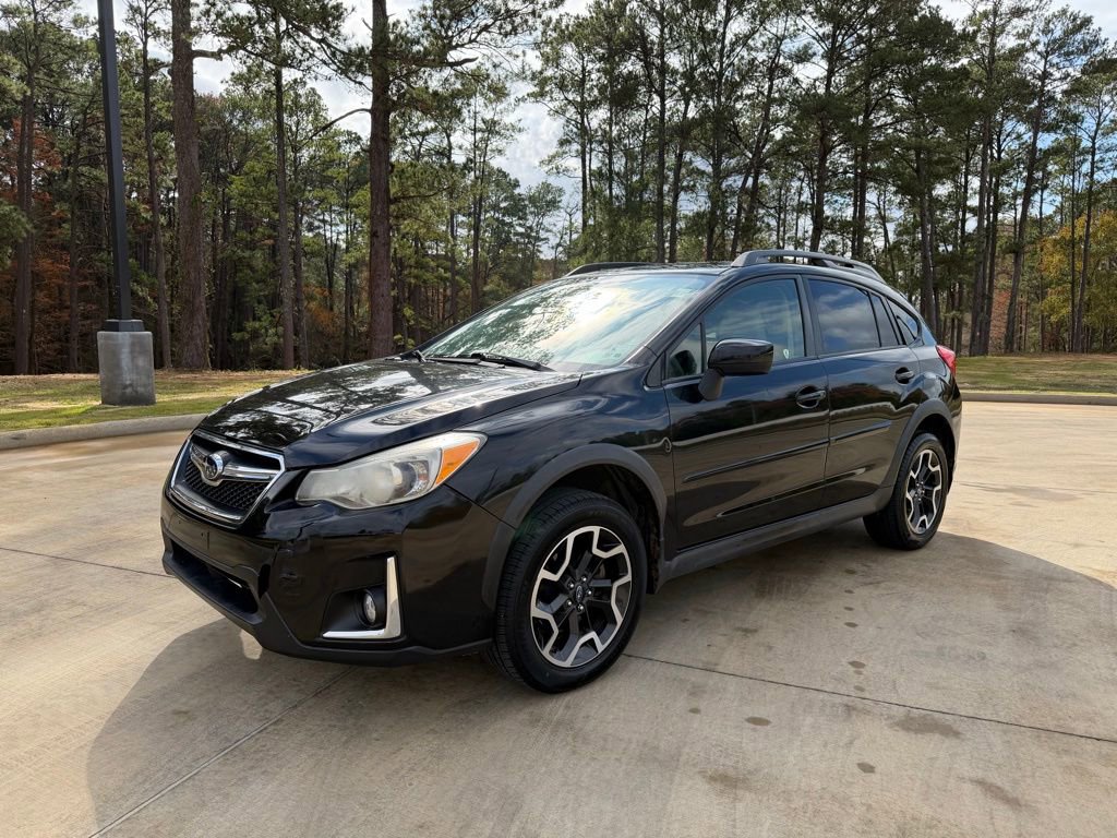 Used 2017 Subaru Crosstrek 2.0i Premium w/ Moonroof Package image 1