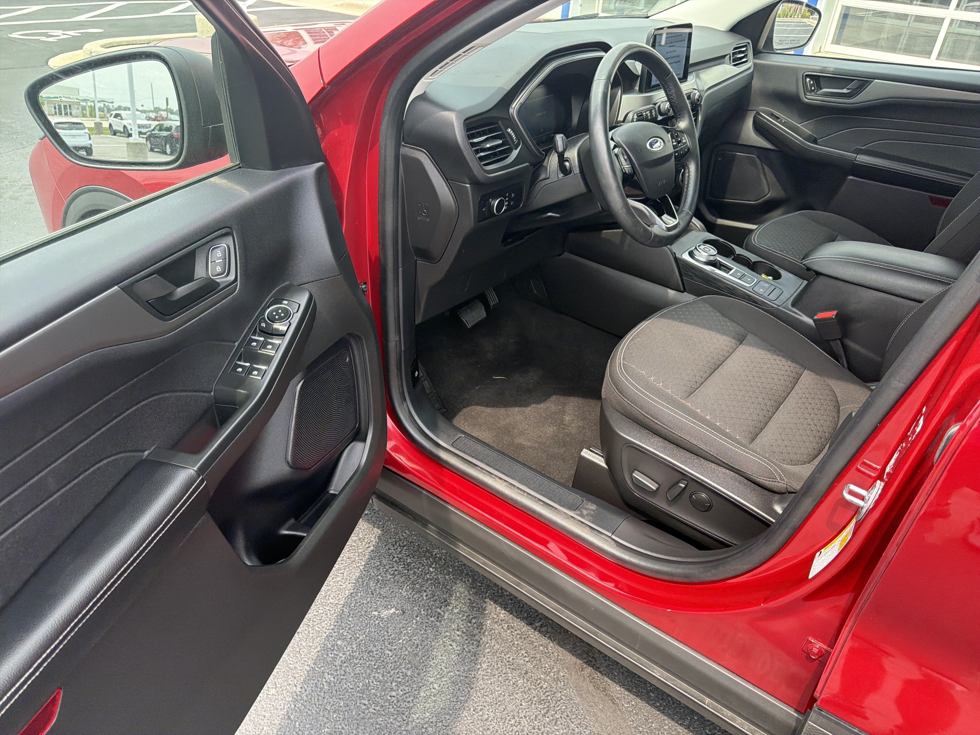Used 2023 Ford Escape Active AWD/4WD image 16