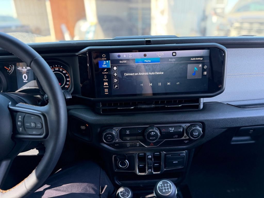 Used 2025 Jeep Wrangler Unlimited Sport AWD/4WD image 9