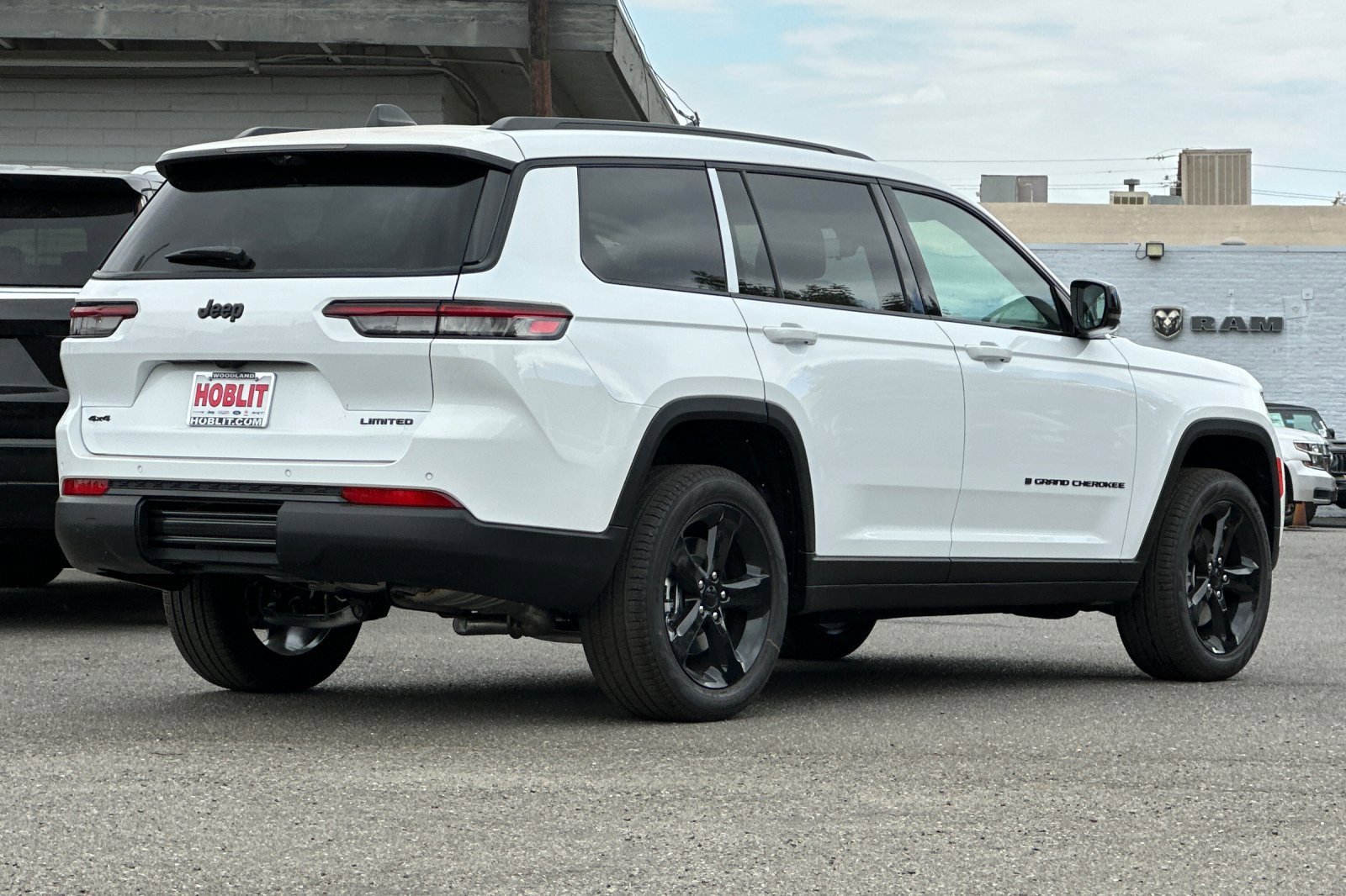 New 2025 Jeep Grand Cherokee L Limited w/ Luxury Tech Group II image 3