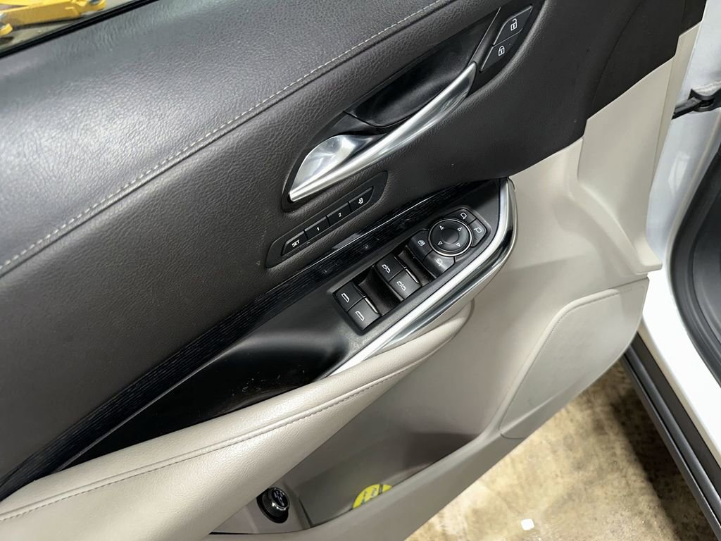Used 2019 Cadillac XT4 Premium Luxury FWD image 15