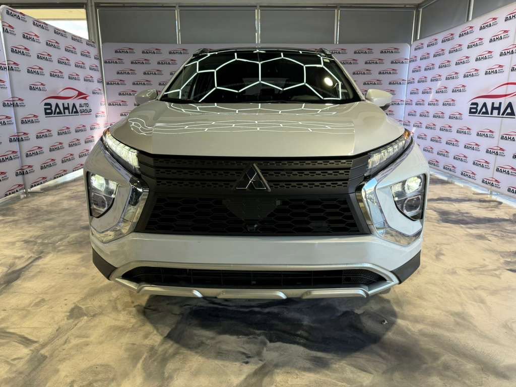 Used 2025 Mitsubishi Eclipse Cross SE image 3
