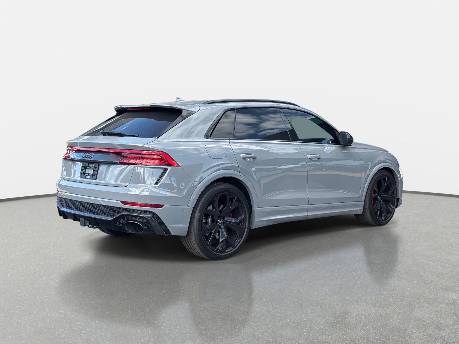 Used 2024 Audi RS Q8 image 3