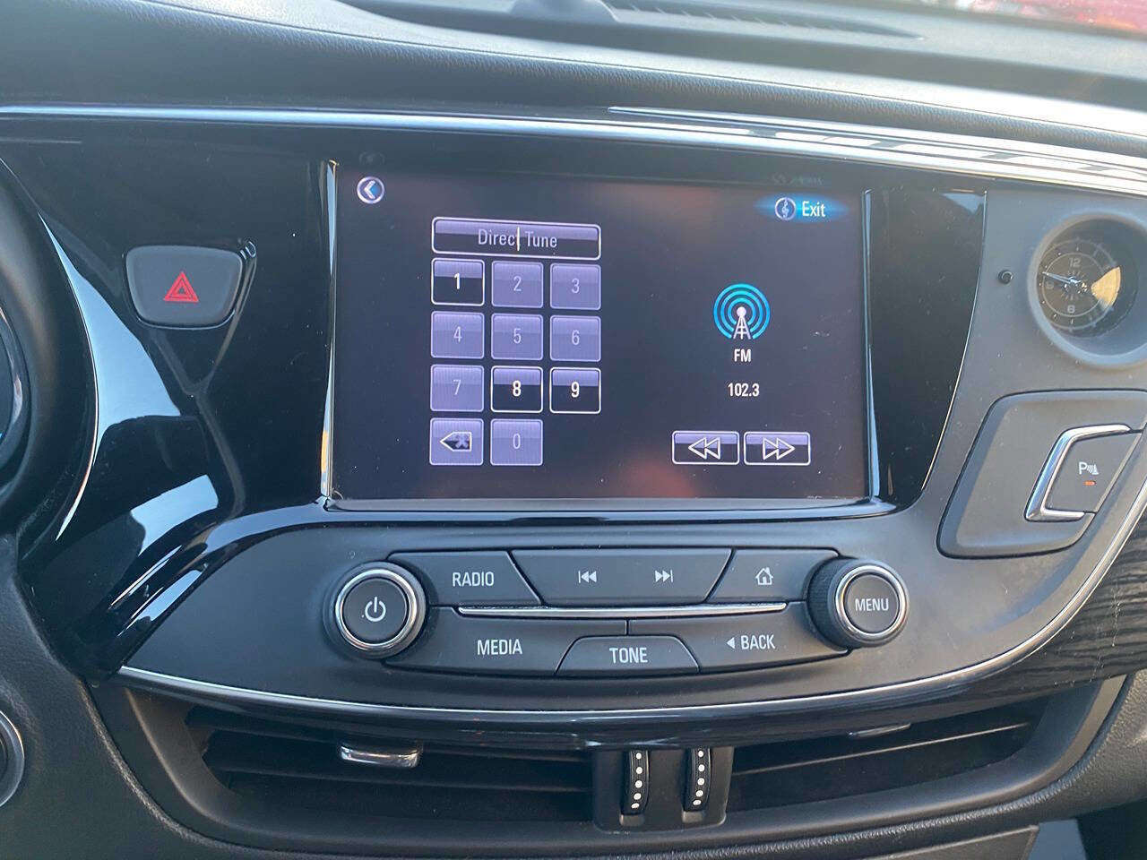 Used 2017 Buick Envision Essence image 20