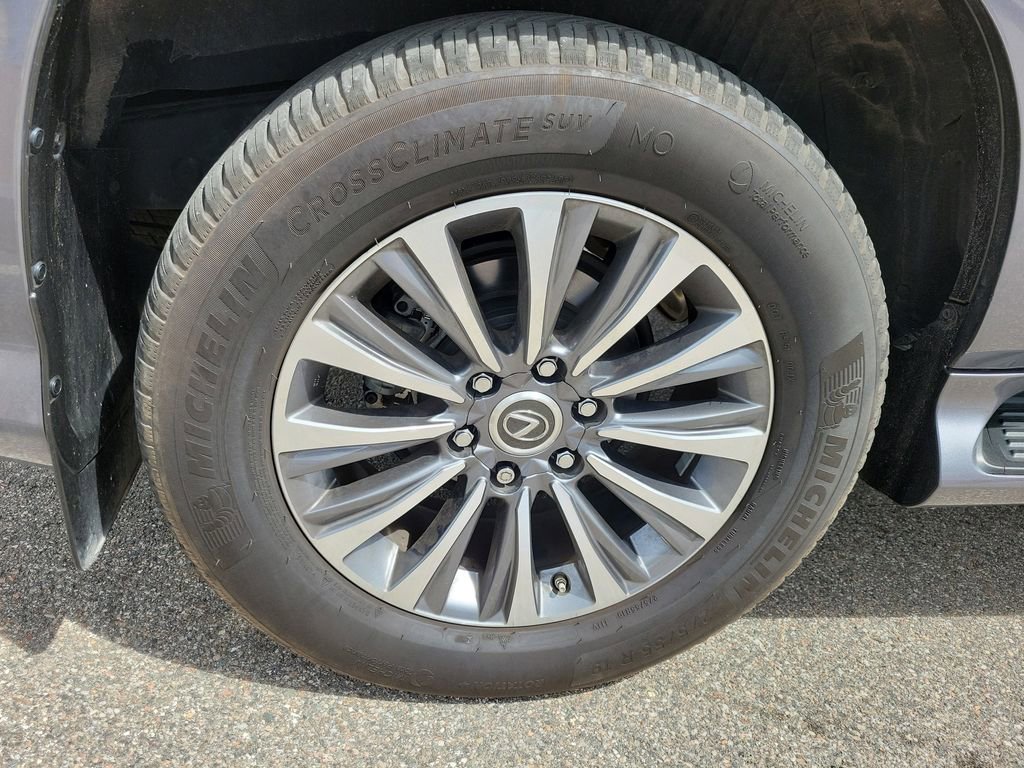 Used 2023 Lexus GX 460 Luxury w/ Accessory Package image 6