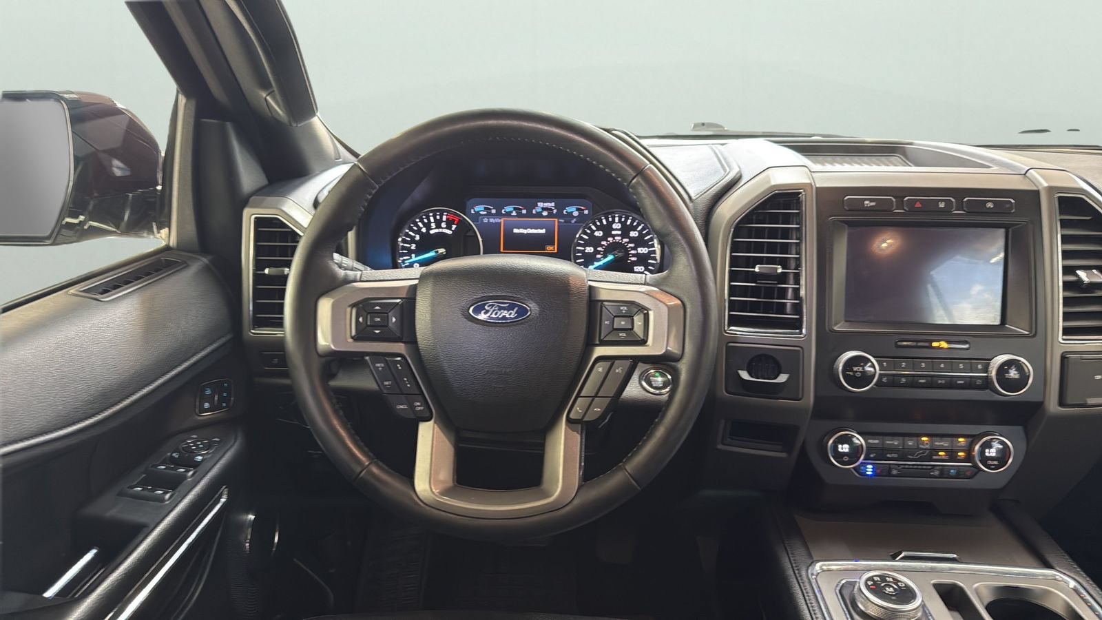 Used 2021 Ford Expedition XLT RWD image 12