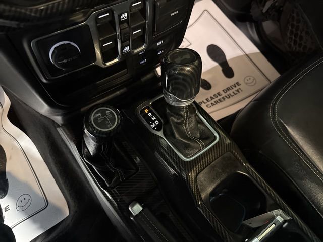 Used 2021 Jeep Wrangler Unlimited Sahara w/ Cold Weather Group image 9