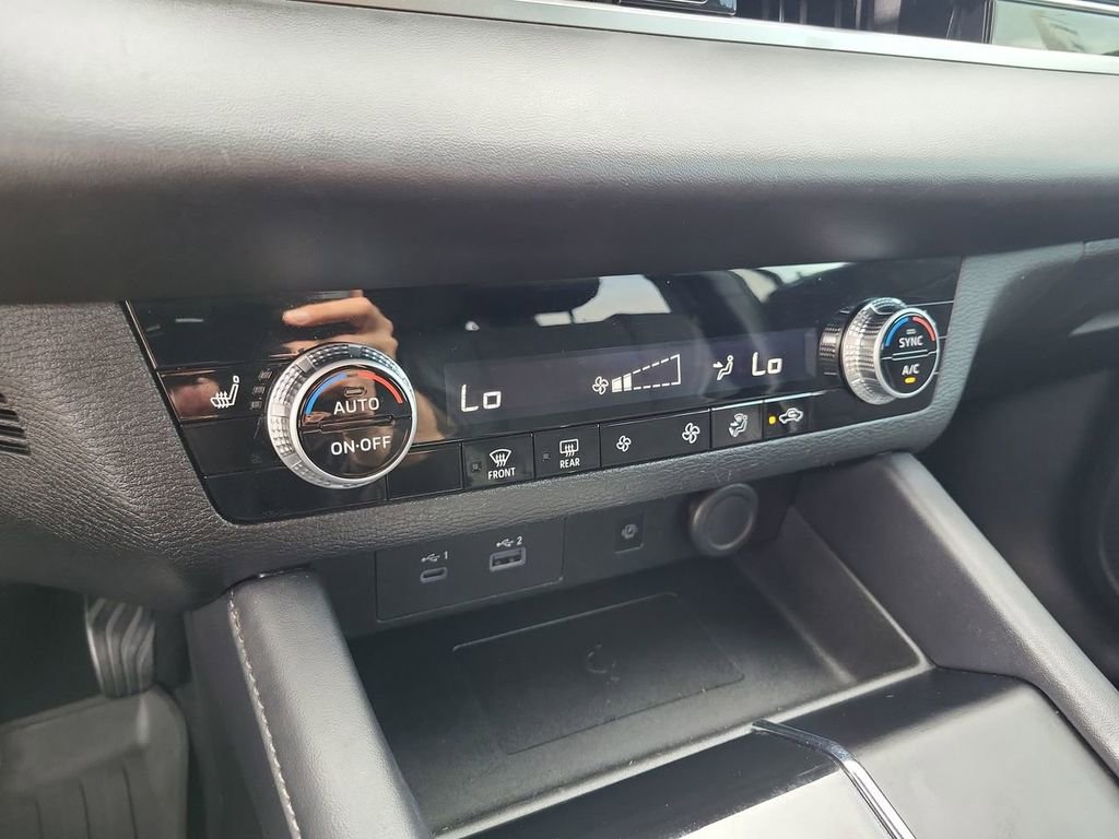 Used 2024 Mitsubishi Outlander FWD image 17
