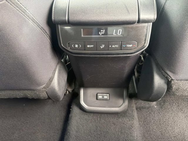 Certified 2025 Toyota Highlander LE FWD image 21