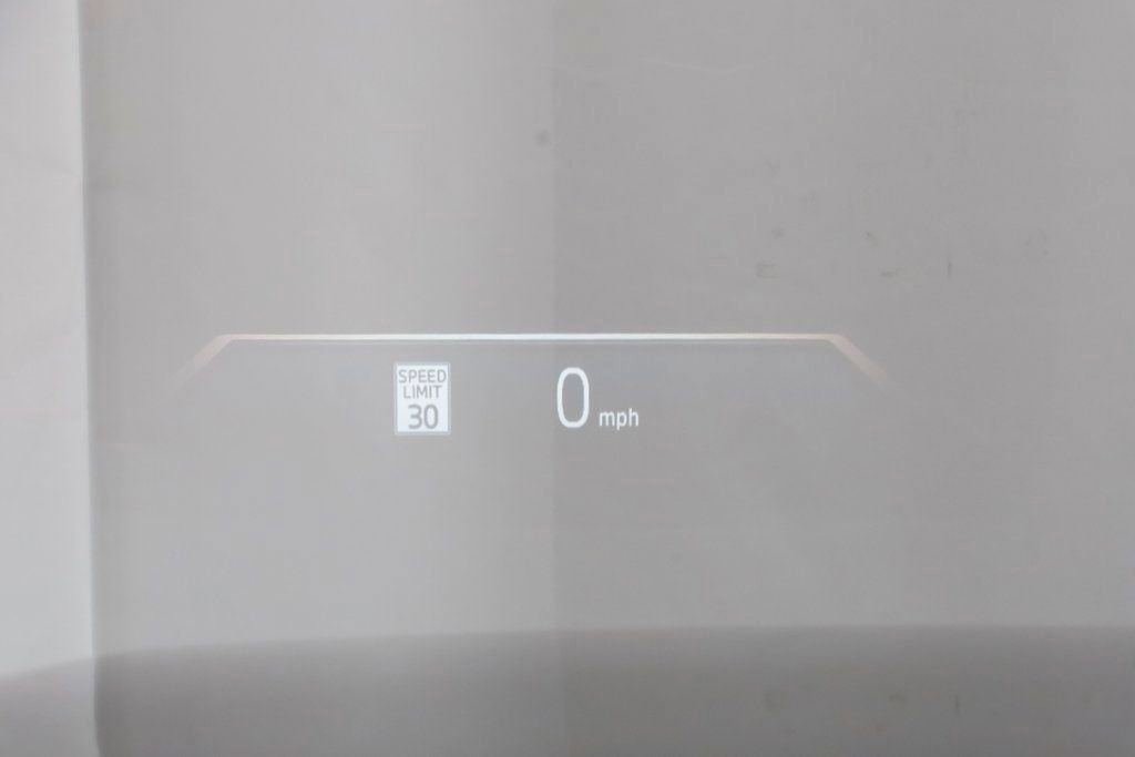 Used 2025 BMW i5 xDrive40 w/ Premium Package image 9