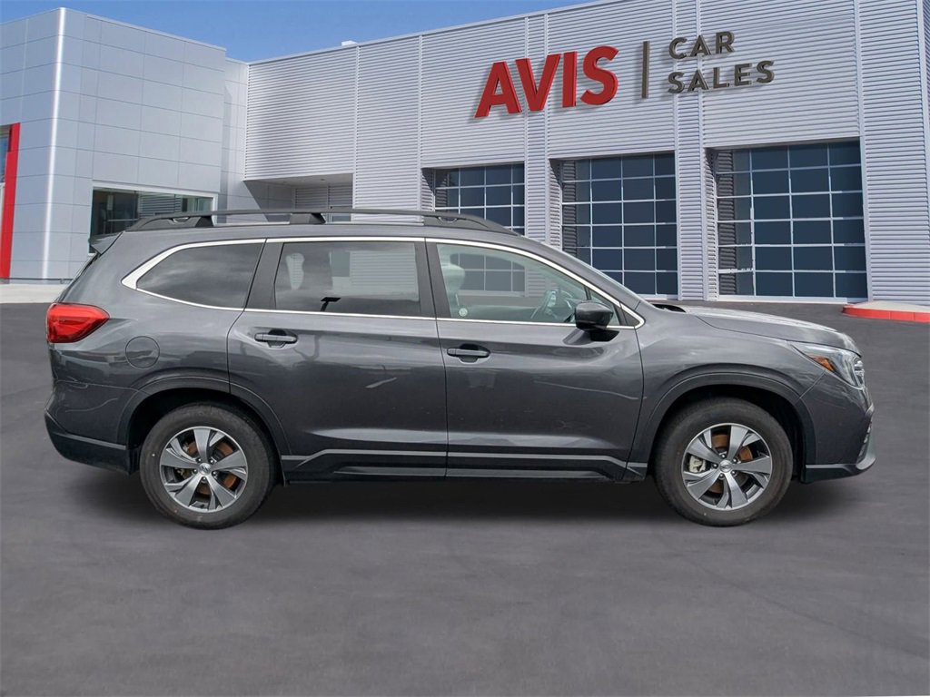 Used 2025 Subaru Ascent Premium image 7