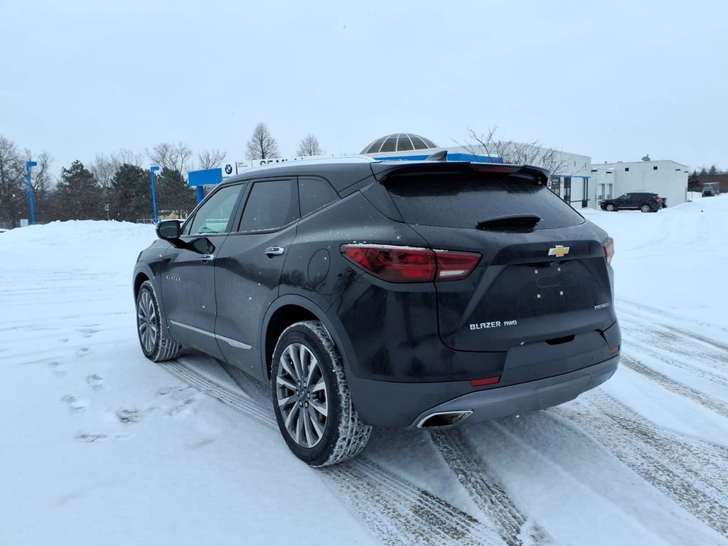 Certified 2023 Chevrolet Blazer Premier w/ Driver Confidence II Package image 9