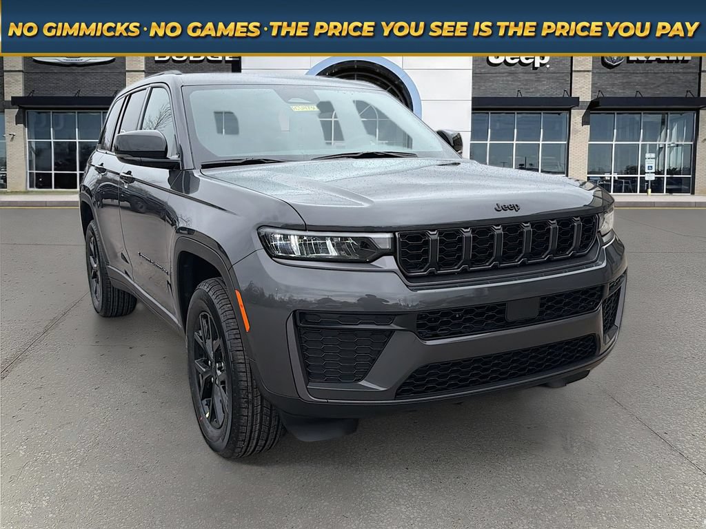New 2026 Jeep Grand Cherokee Altitude AWD/4WD image 1