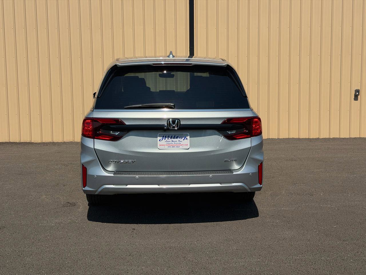 Used 2025 Honda Odyssey Elite image 4