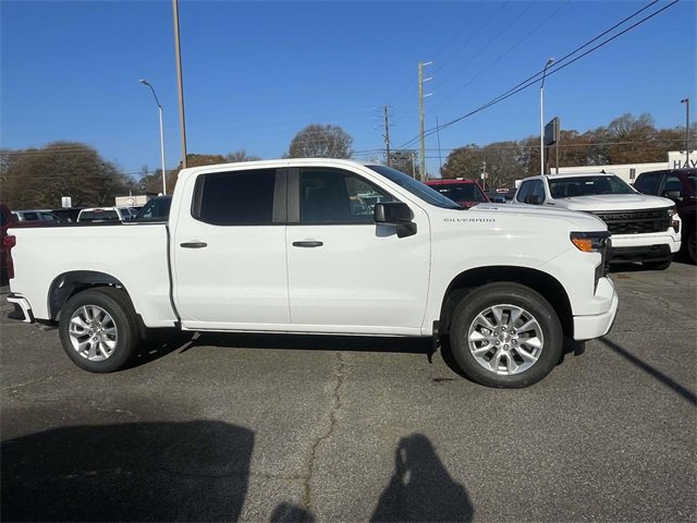 New 2026 Chevrolet Silverado 1500 Custom video 2