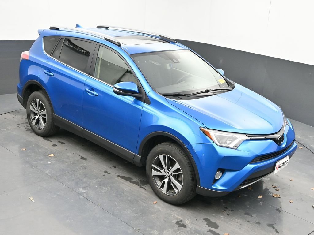 Used 2018 Toyota RAV4 XLE image 35