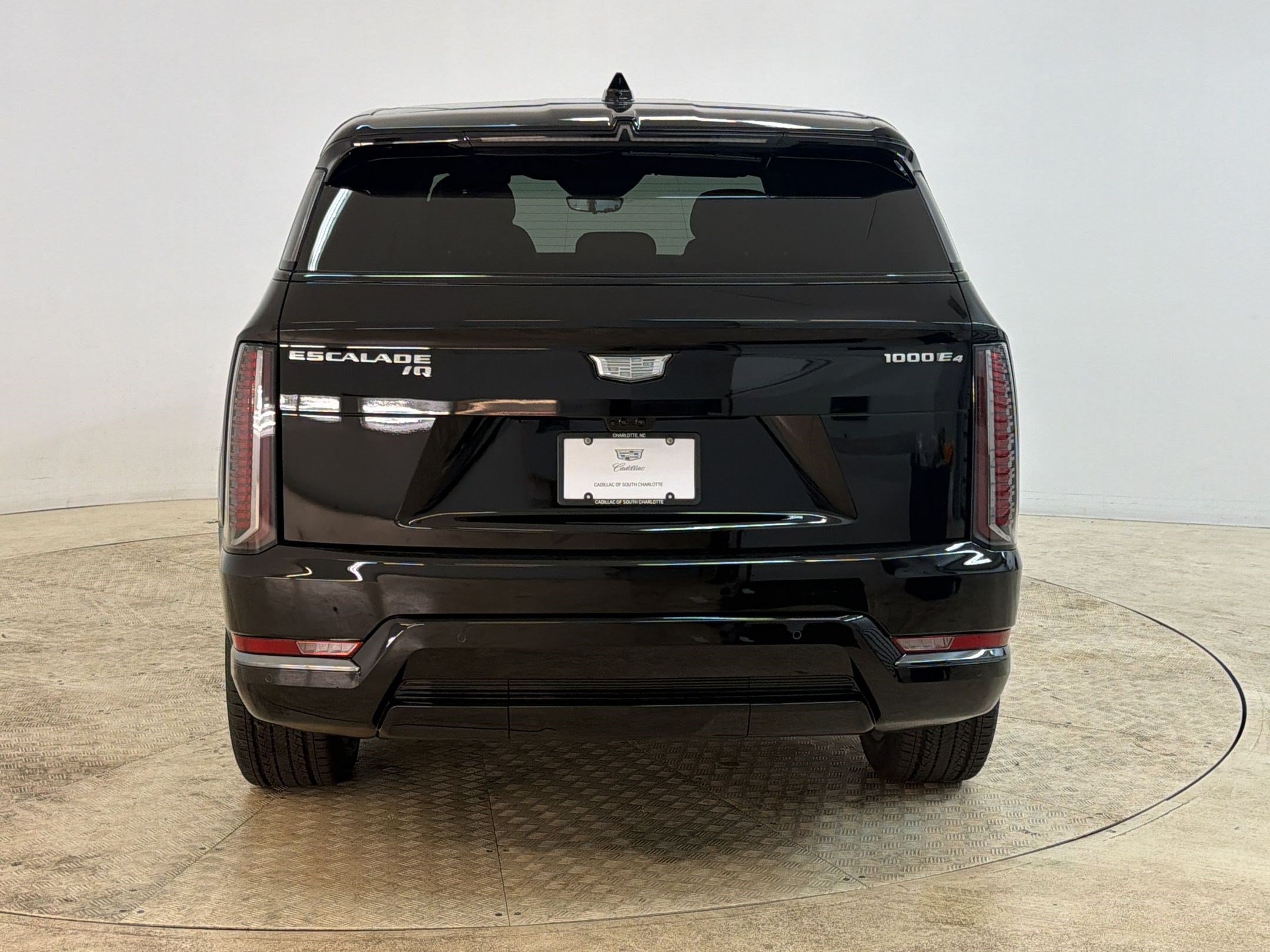 New 2026 Cadillac Escalade IQ Sport 2 w/ LPO, Floor Liner Package AWD/4WD image 10