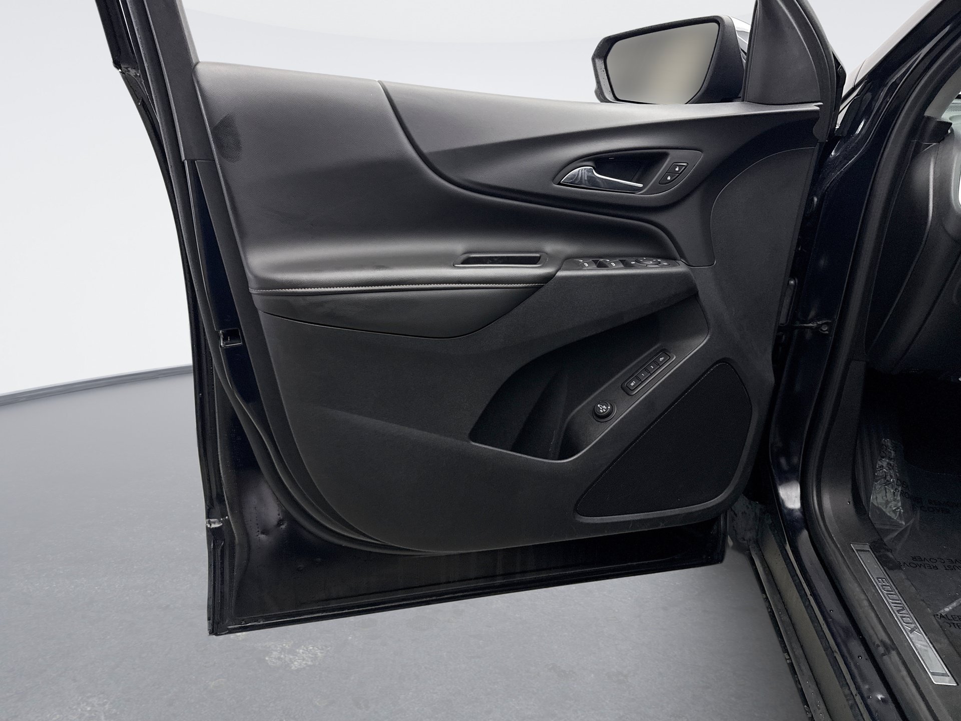 Used 2020 Chevrolet Equinox Premier AWD/4WD image 9