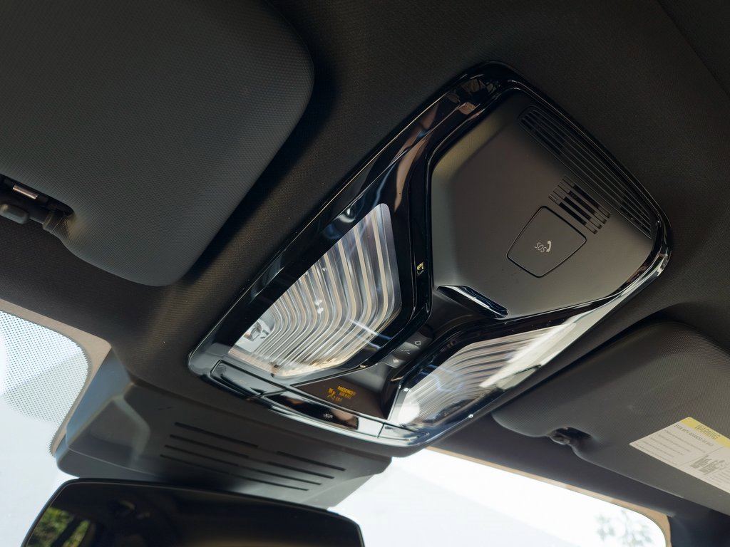 Used 2024 BMW X5 xDrive50e w/ M Sport Package image 19