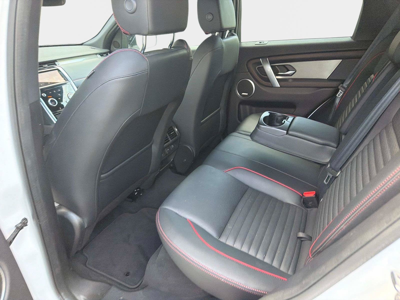 Used 2023 Land Rover Discovery Sport SE R-Dynamic AWD/4WD image 13