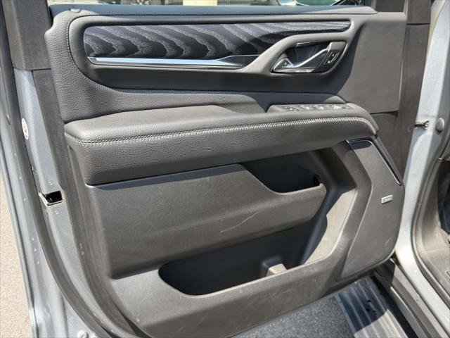 Used 2023 GMC Yukon XL Denali w/ Max Trailering Package AWD/4WD image 18