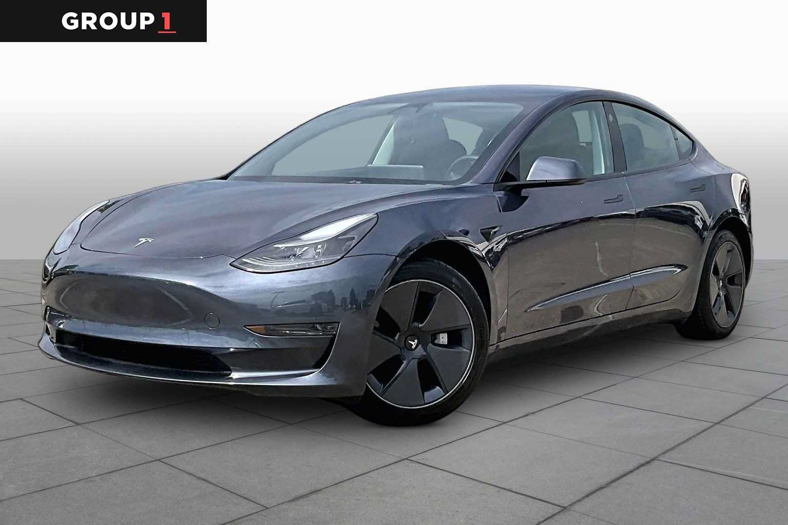 Used 2023 Tesla Model 3 Standard Range RWD image 1