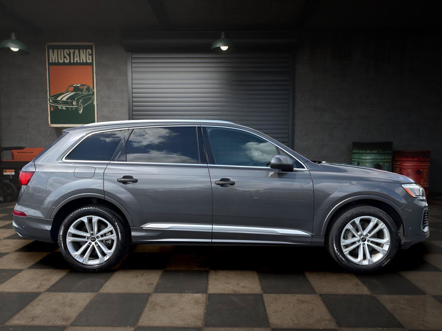 Used 2025 Audi Q7 3.0T Premium Plus AWD/4WD image 4