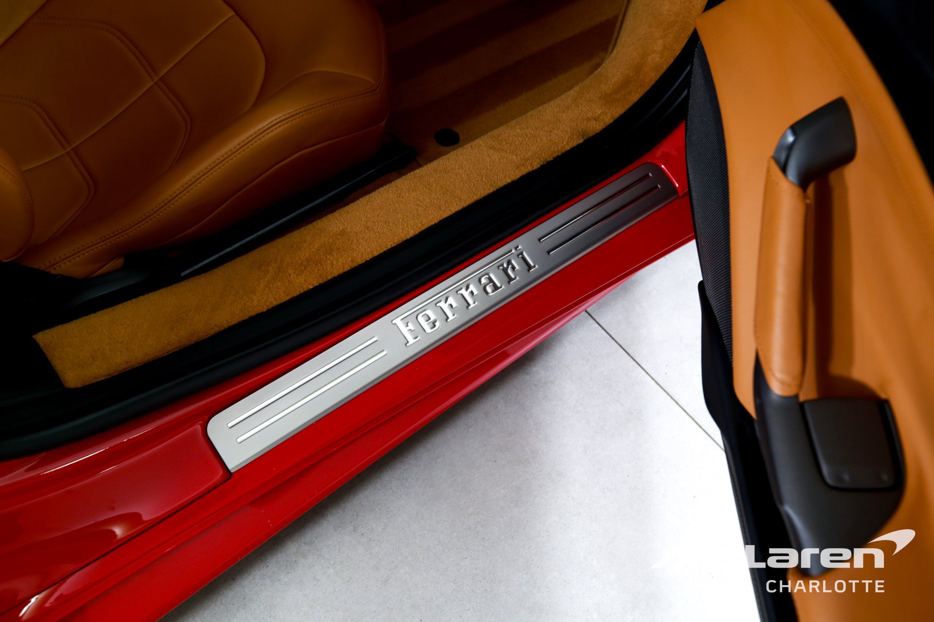 Used 2018 Ferrari 488 GTB RWD image 21