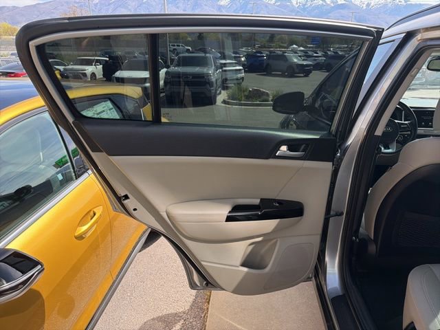 Certified 2022 Kia Sportage EX image 21