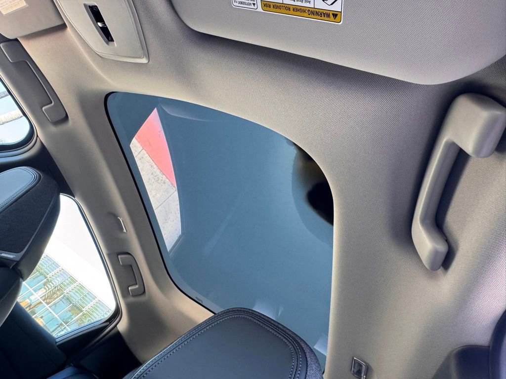 New 2026 Nissan Leaf Platinum+ image 11