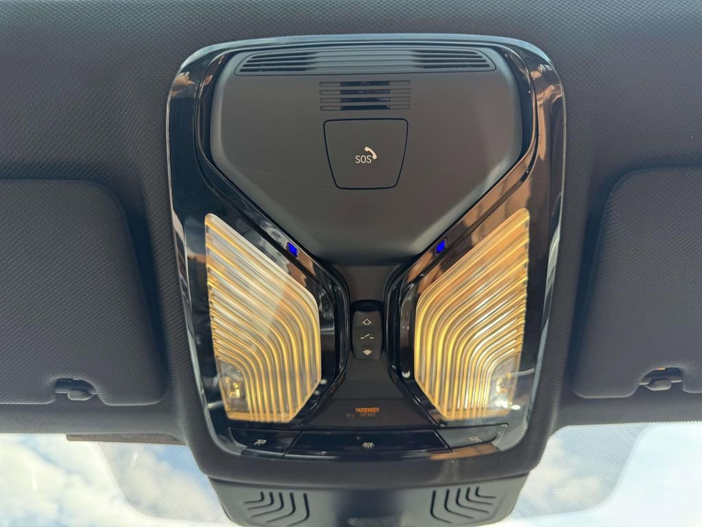 Used 2019 BMW 540i xDrive w/ Convenience Package AWD/4WD image 34