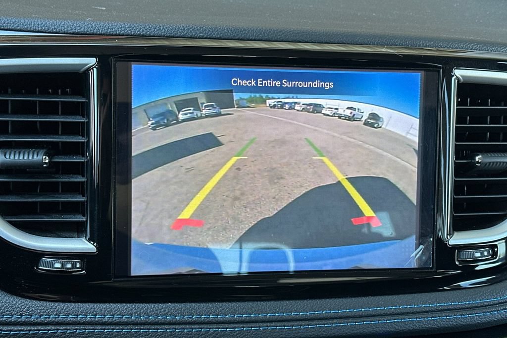 Used 2021 Chrysler Pacifica Touring FWD image 20