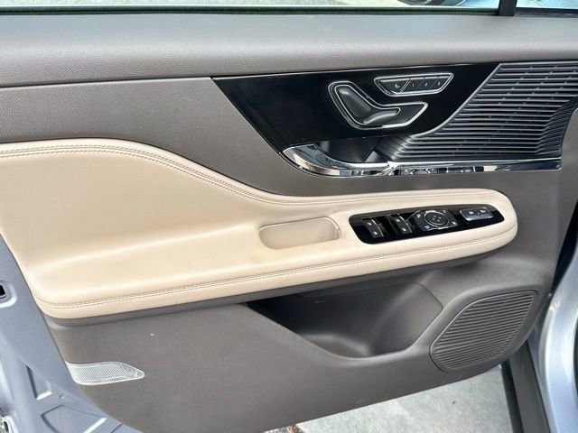 Used 2022 Lincoln Corsair FWD w/ Equipment Group 101A image 21