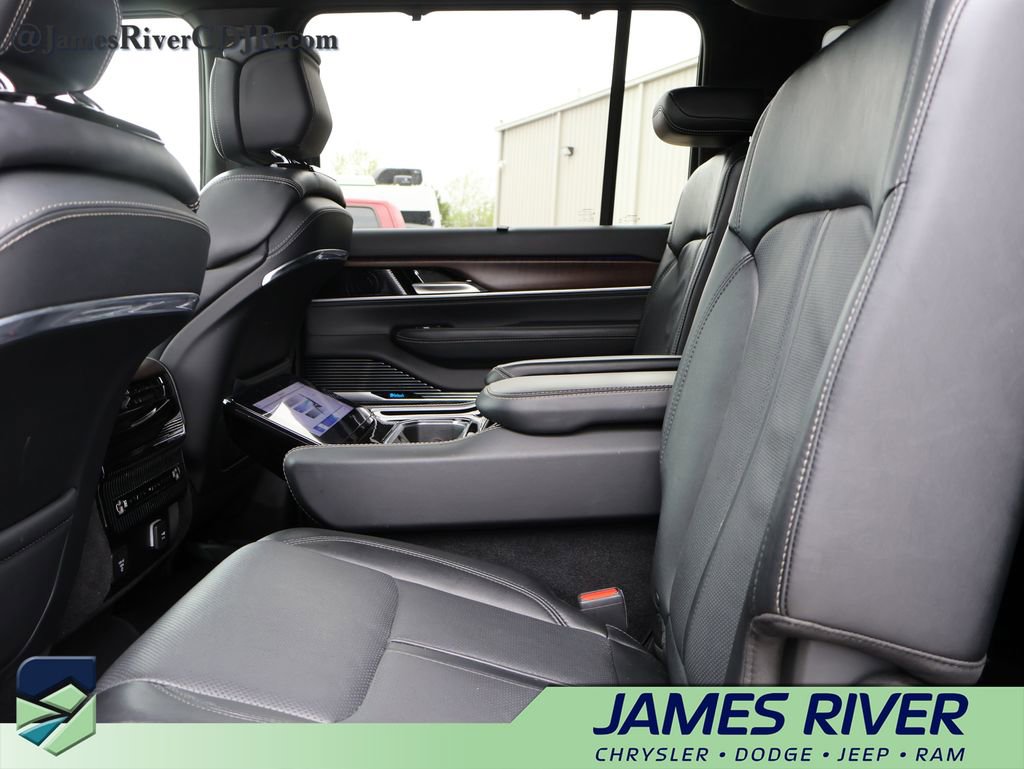 Used 2024 Jeep Grand Wagoneer L 4WD image 20